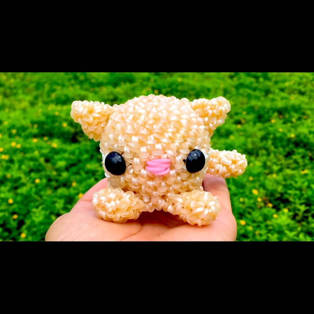 Golden Cat Figure